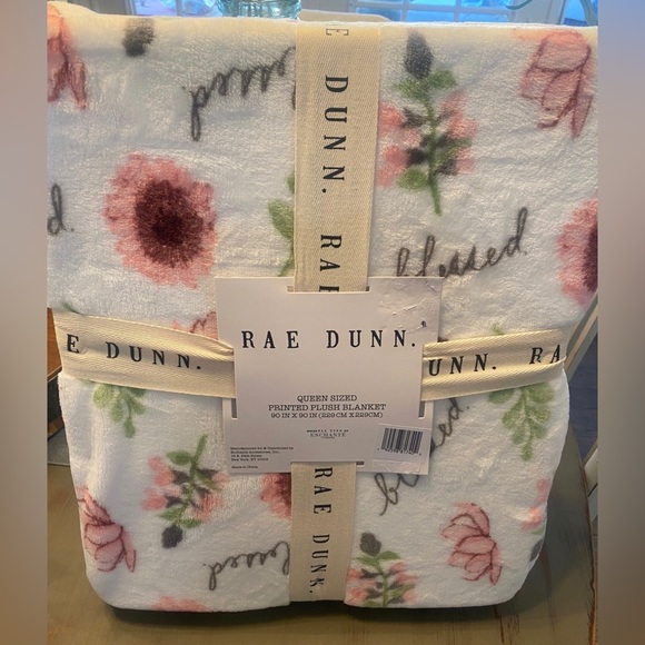 Rae Dunn Queen BLESSED plush Blanket - SUPER SOFT. Vibrant floral design! - Picture 3 of 6